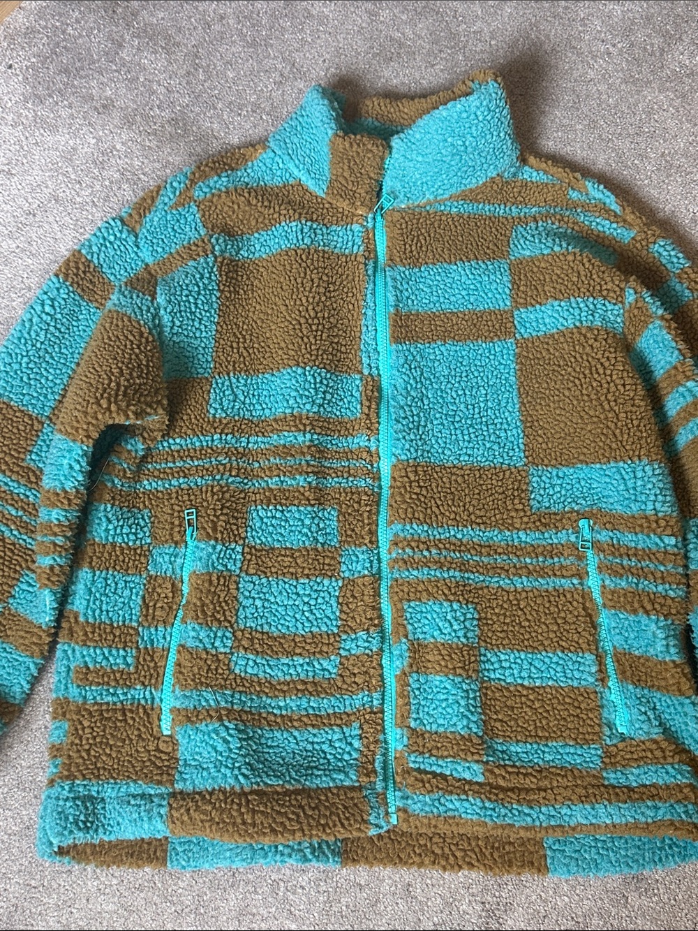 UO Sherpa Zip-Up Puffer Jacket in Turquoise and Brown M